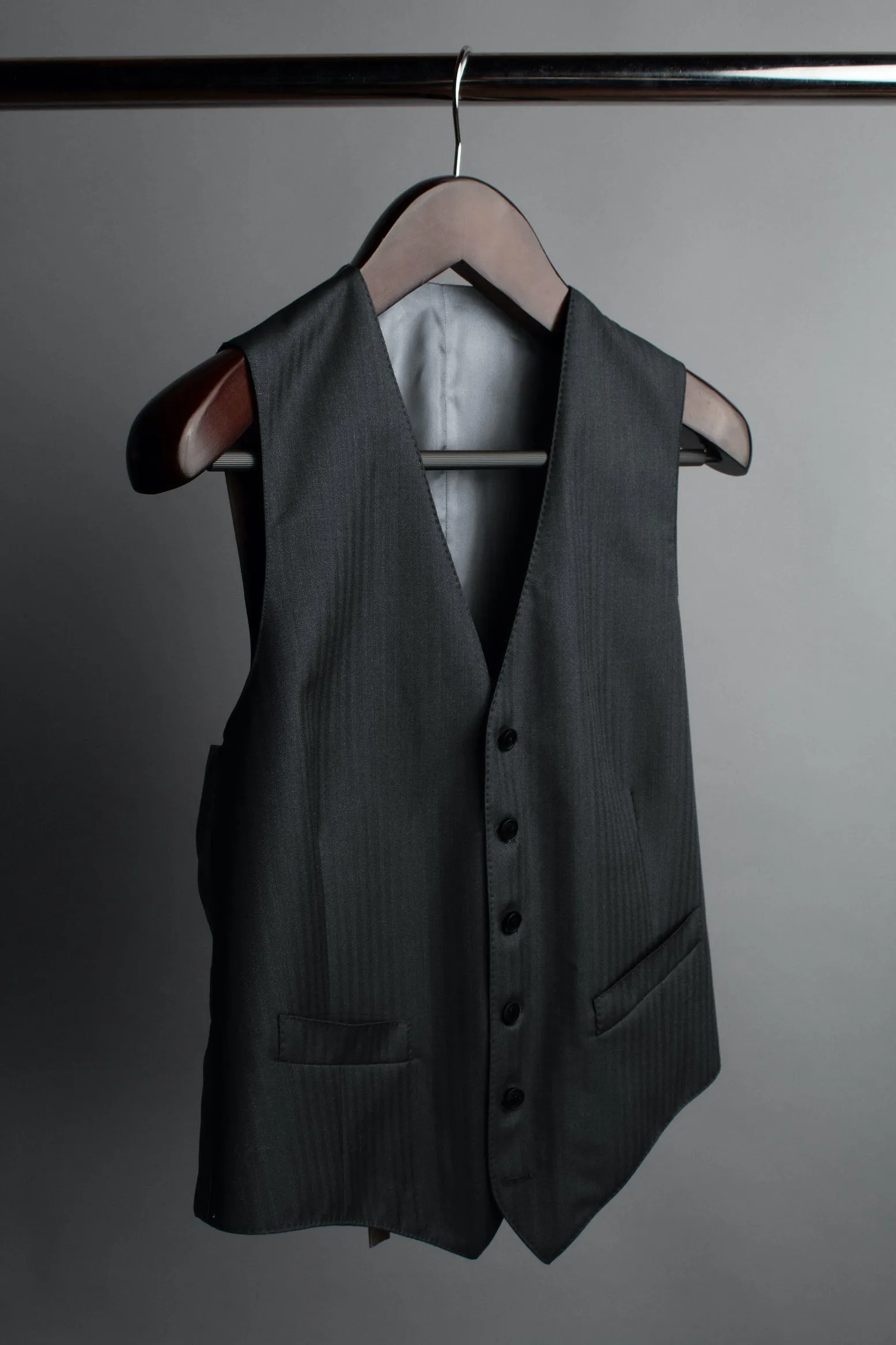 4-Season Herringbone Suit