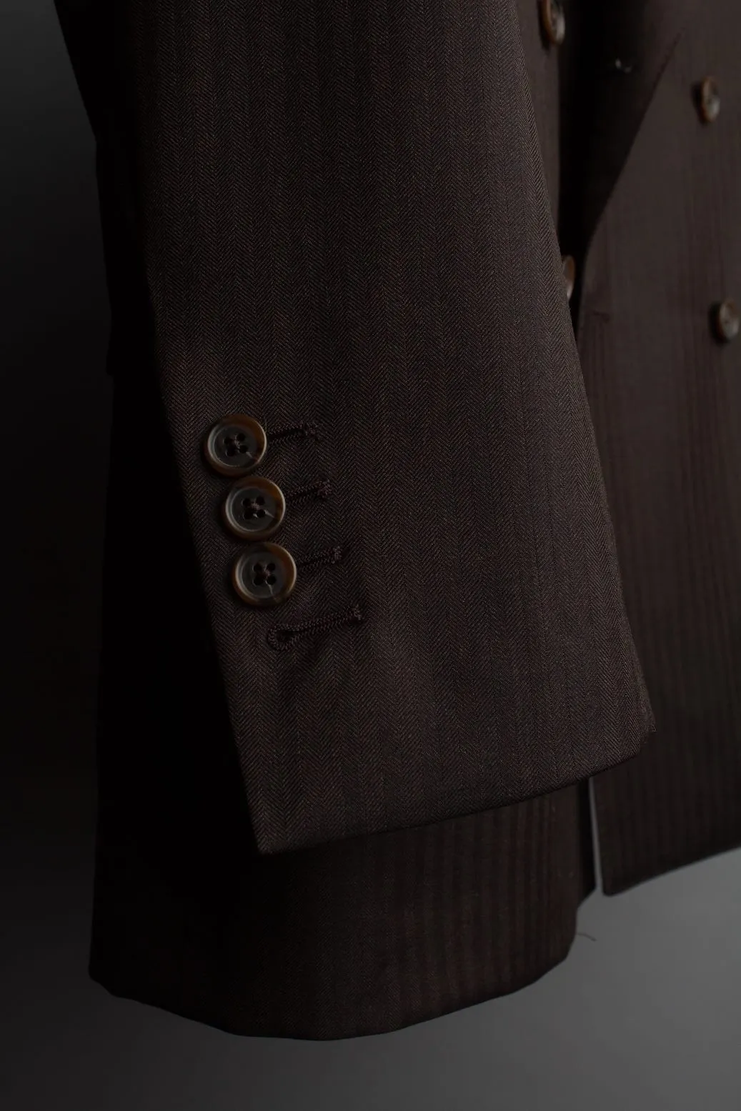 4-Season Herringbone Suit