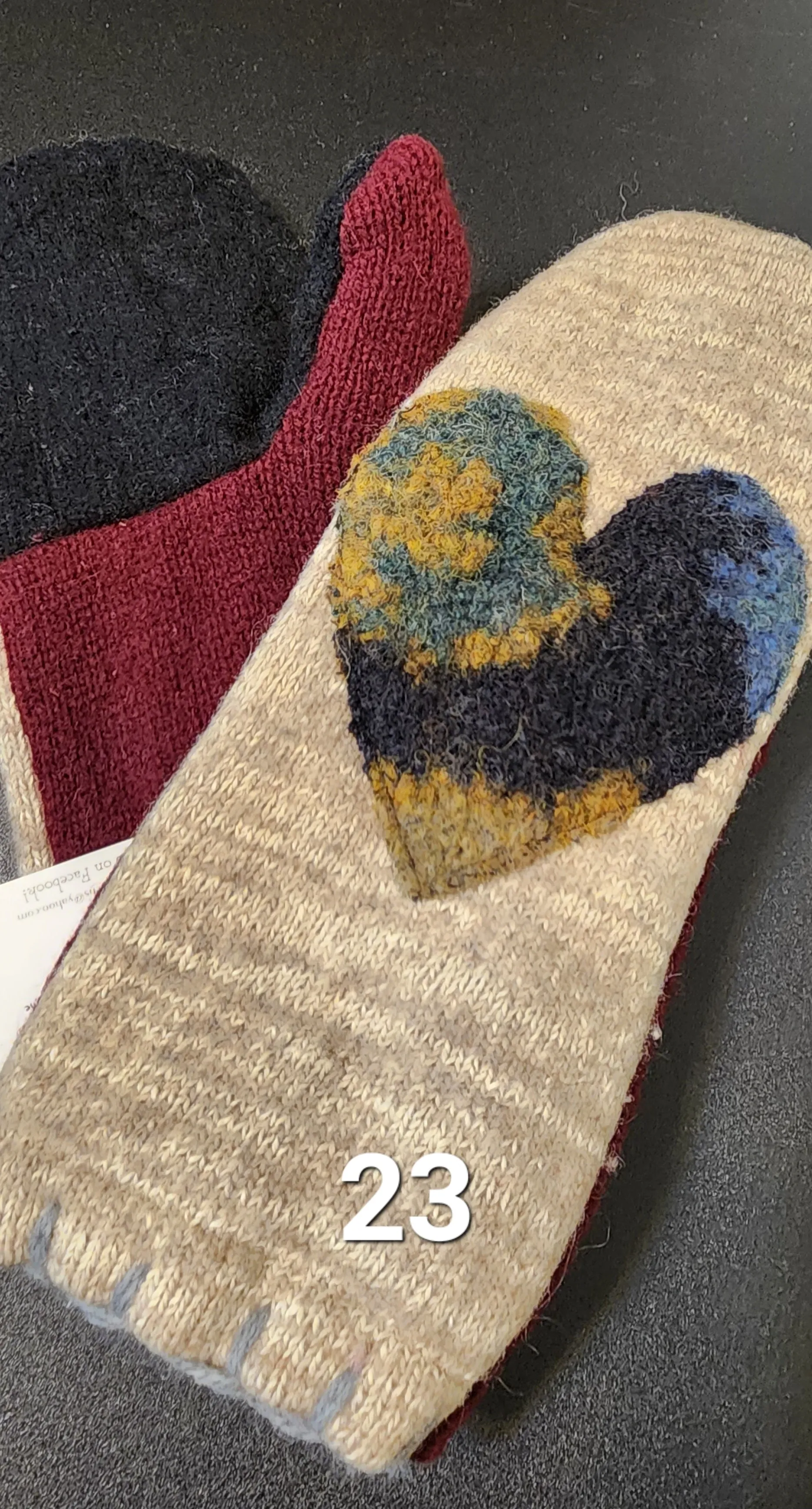 Hand Candy Mittens | Adults