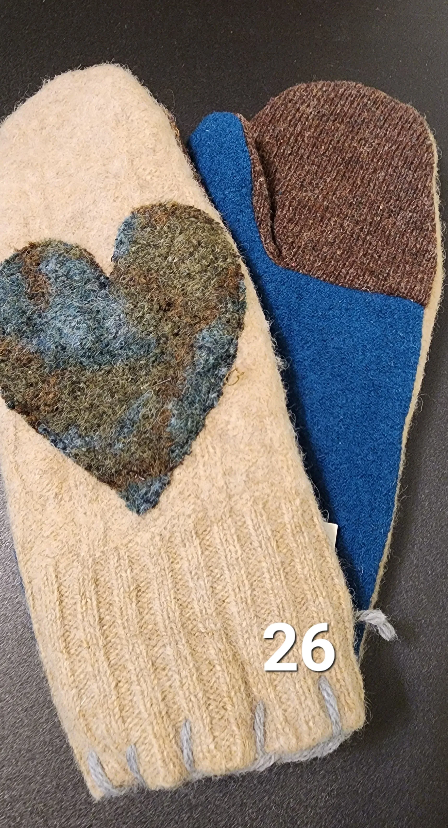Hand Candy Mittens | Adults