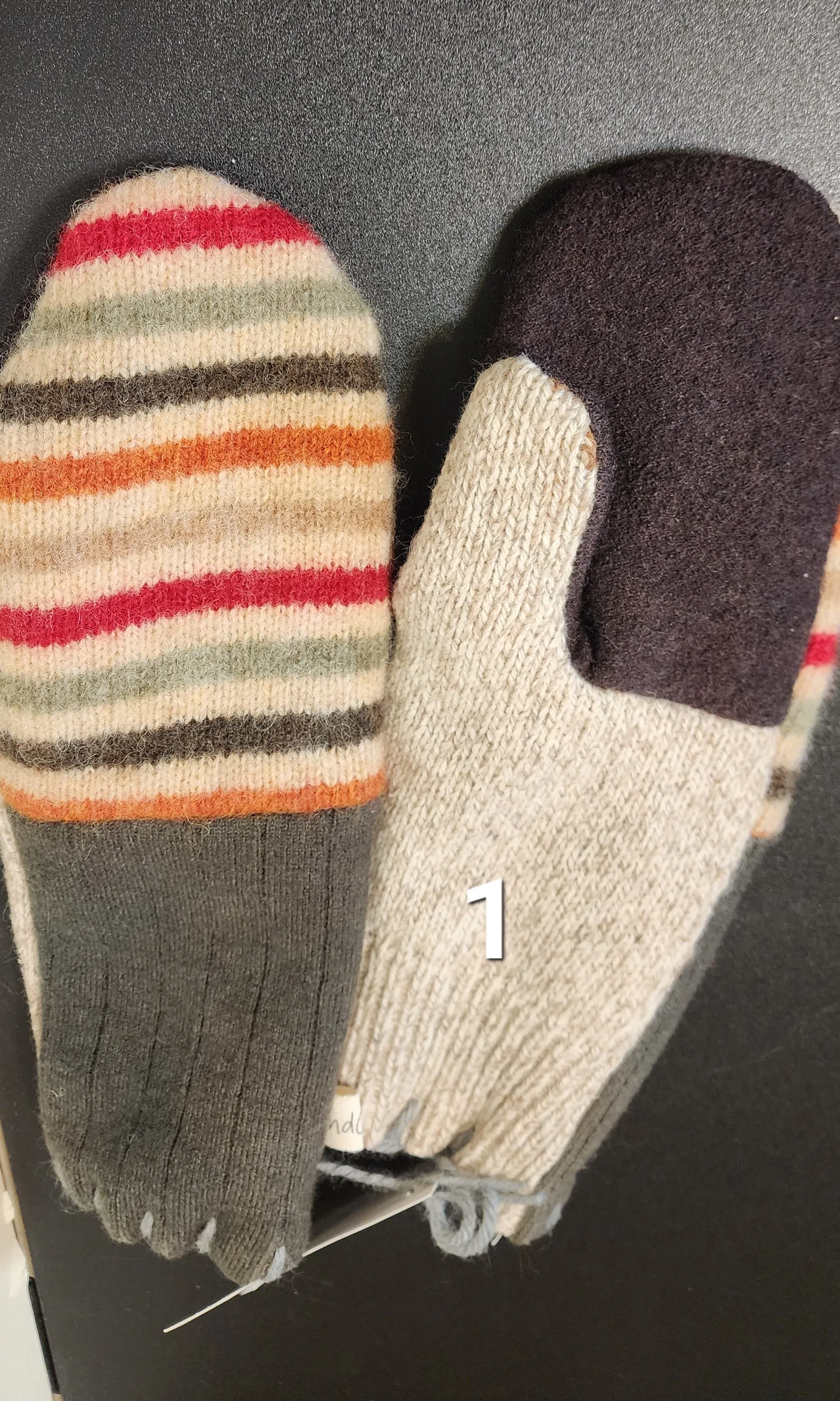 Hand Candy Mittens | Adults