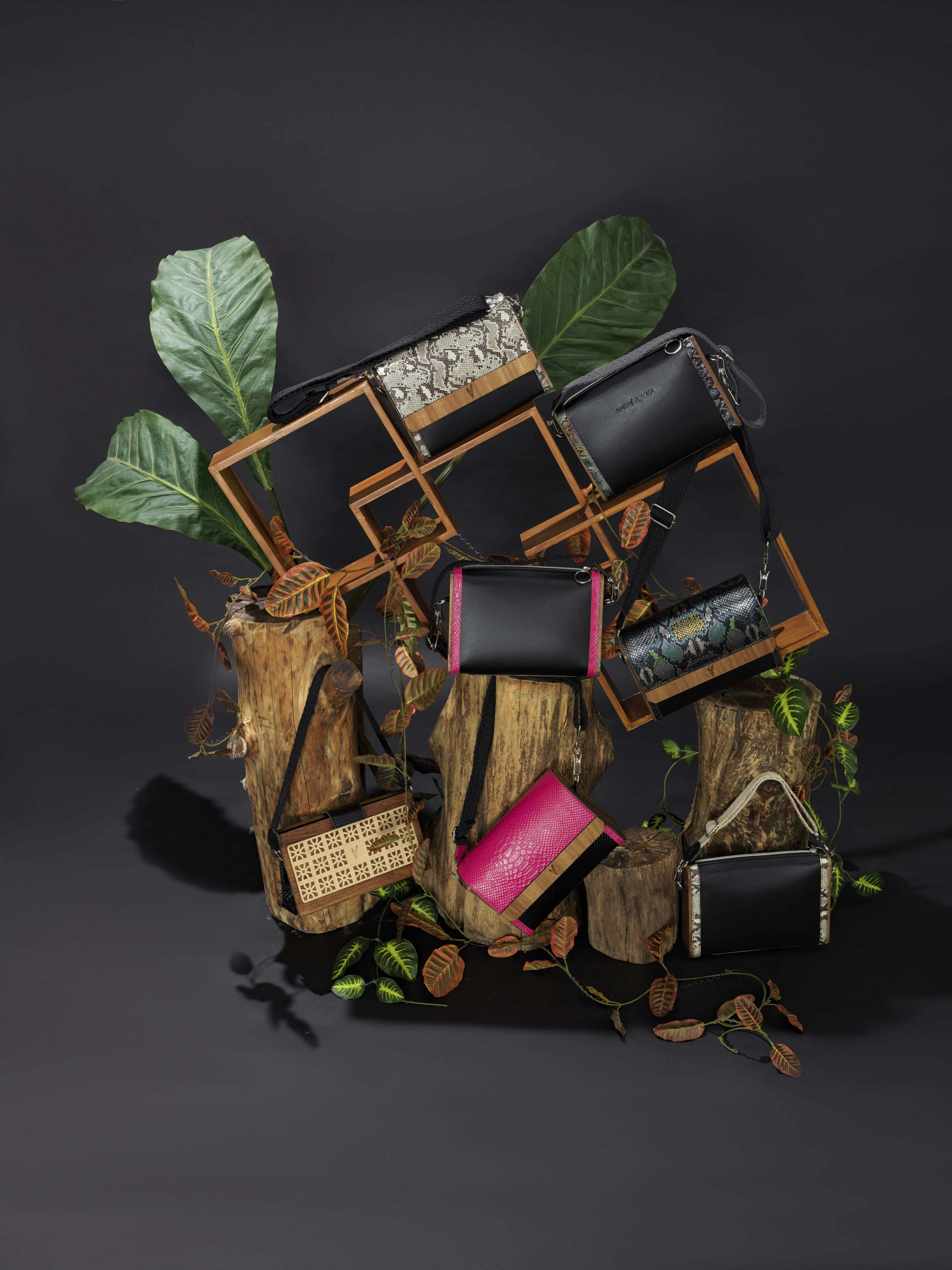Maria Victoria | Trunk Collection | Cobra Multicolor